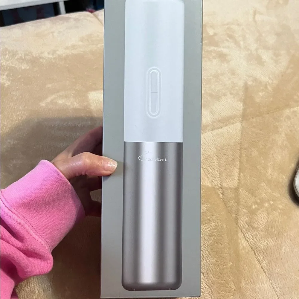 Rabbit Electric Corkscrew With Foil Cutter NEW In Box Sealed White Stainless